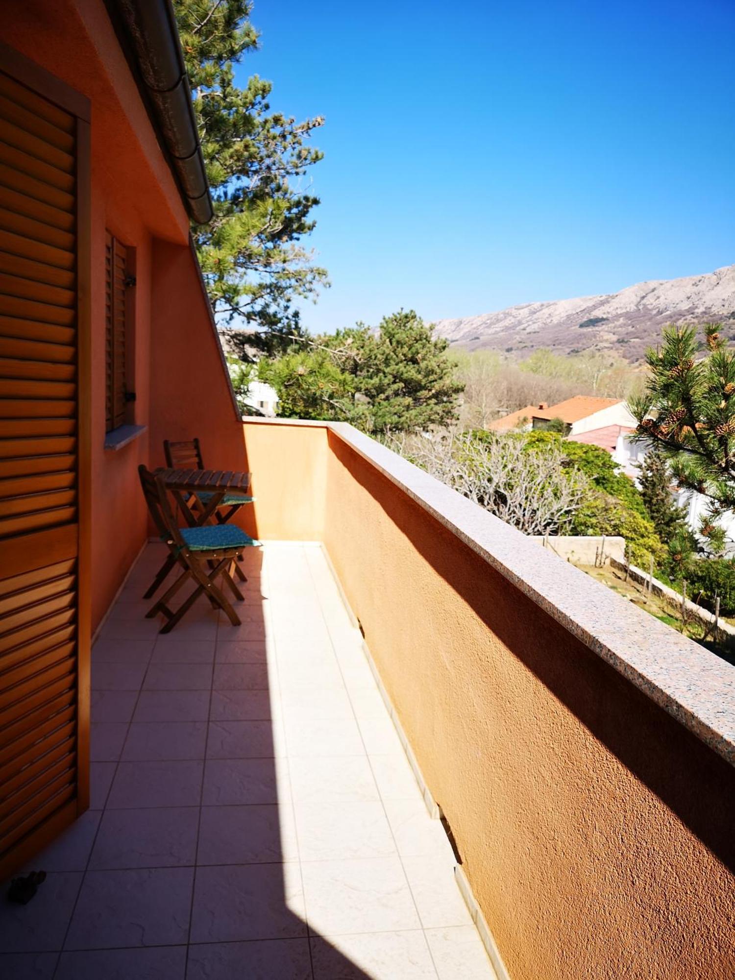 Apartments Lili Baška Екстериор снимка
